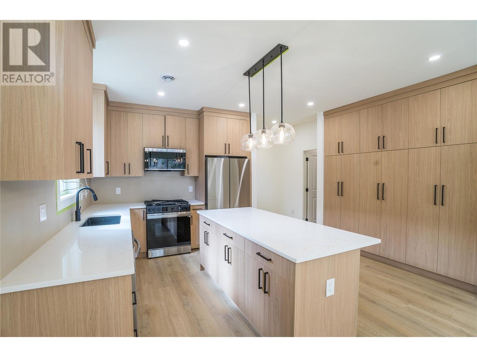 285 Bentgrass Avenue, Oliver, British Columbia  V0H 1T3 - Photo 5 - 10347001