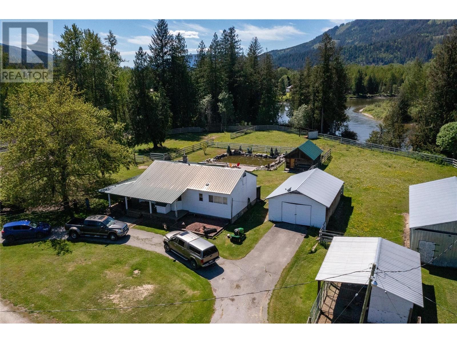 2169 Solsqua Road, Sicamous, British Columbia  V0E 2V0 - Photo 17 - 10346983