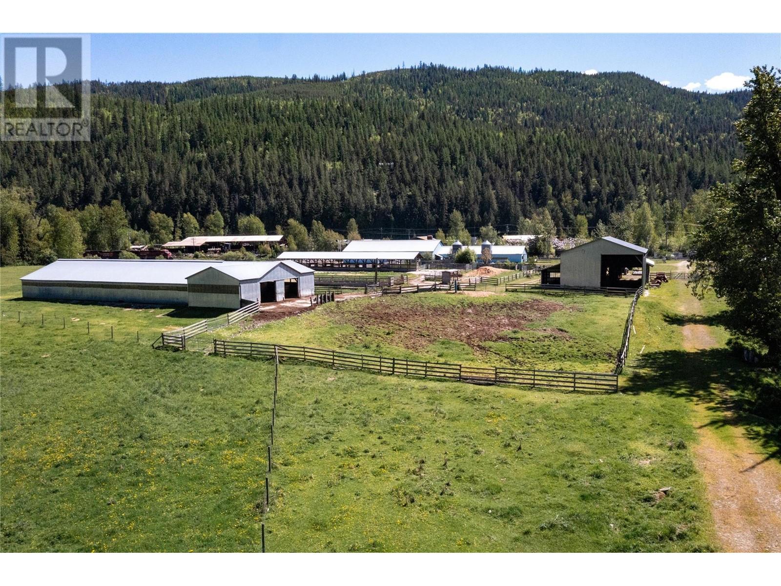 2169 Solsqua Road, Sicamous, British Columbia  V0E 2V0 - Photo 34 - 10346983