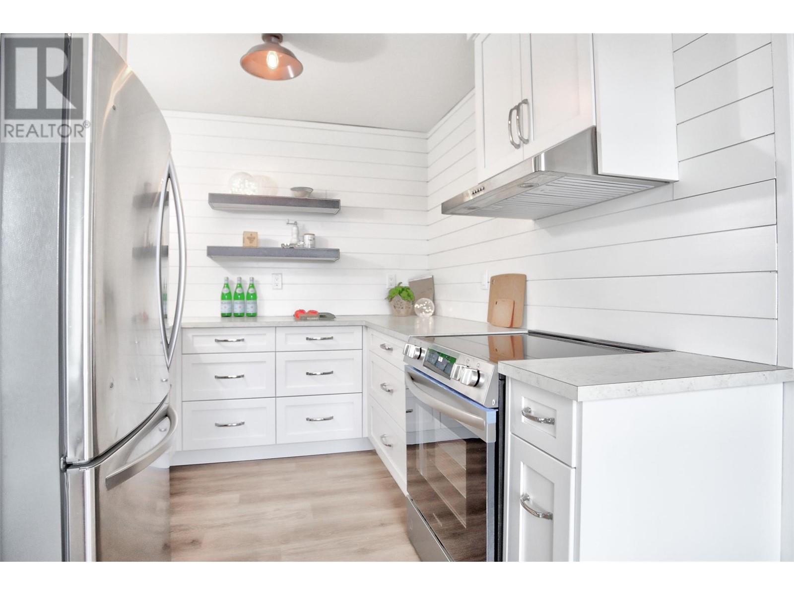 95 Winnipeg Street Unit# 202, Penticton, British Columbia  V2A 5L9 - Photo 4 - 10346989
