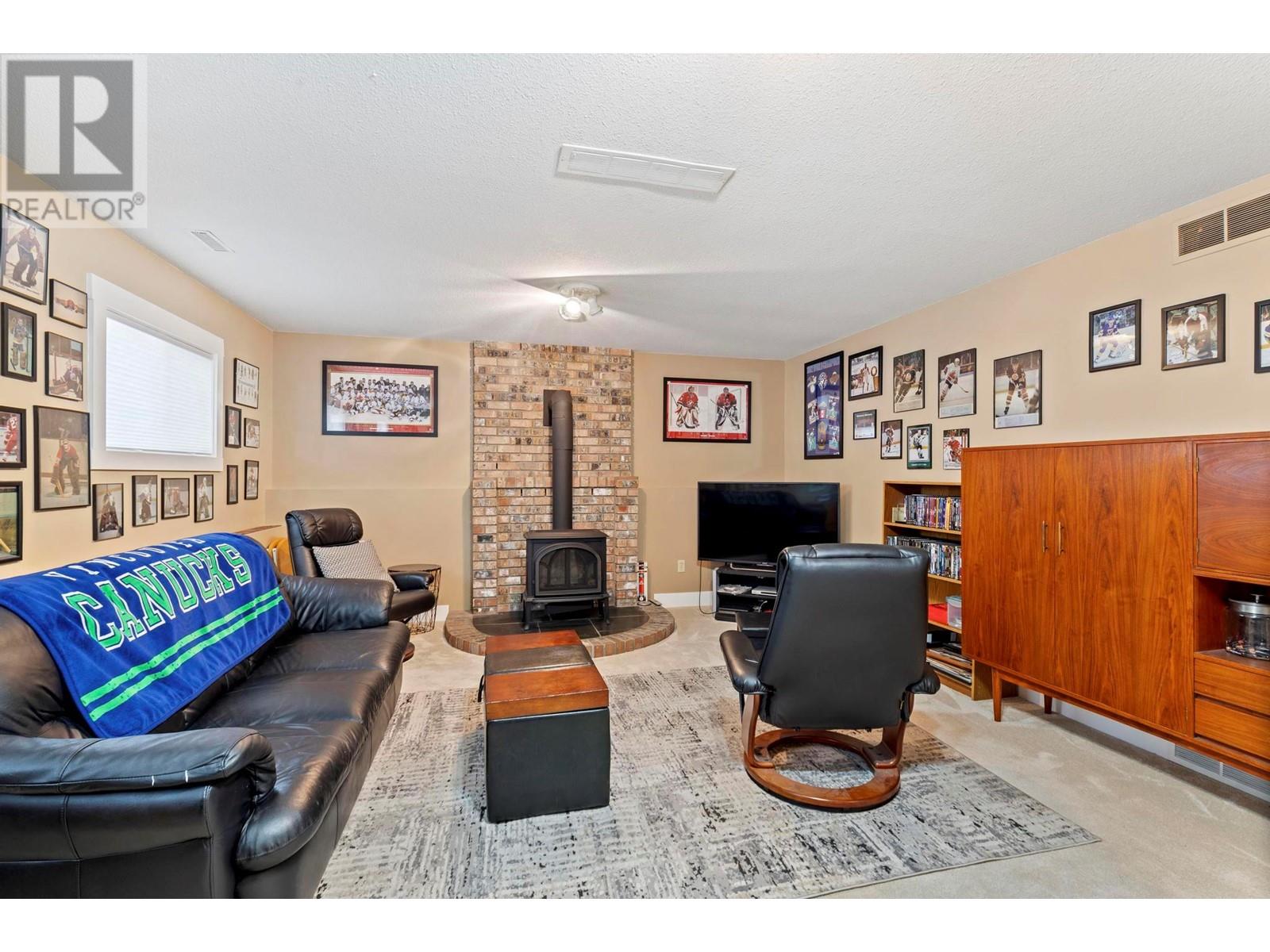 4764 Gordon Drive, Kelowna, British Columbia  V1W 4P3 - Photo 17 - 10346618