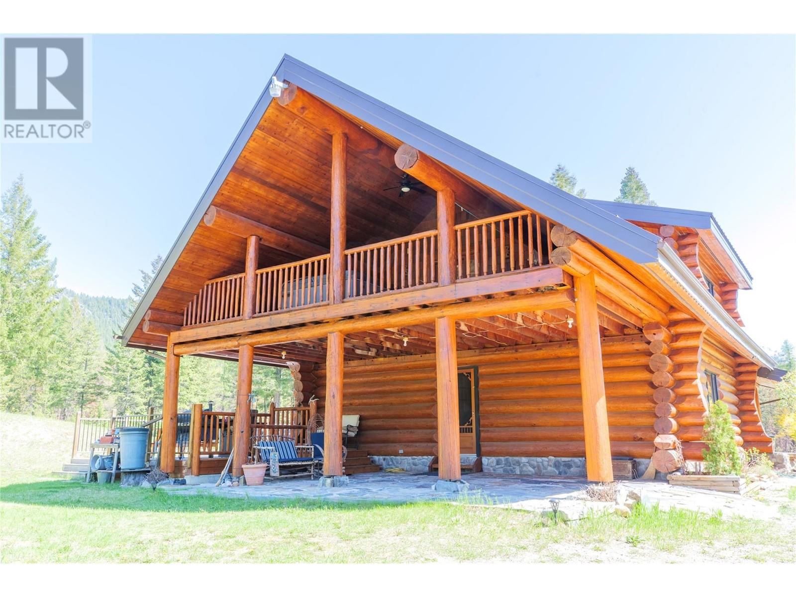 3200 Highway 93/95 Highway, Canal Flats, British Columbia  V0B 2E0 - Photo 10 - 10346321