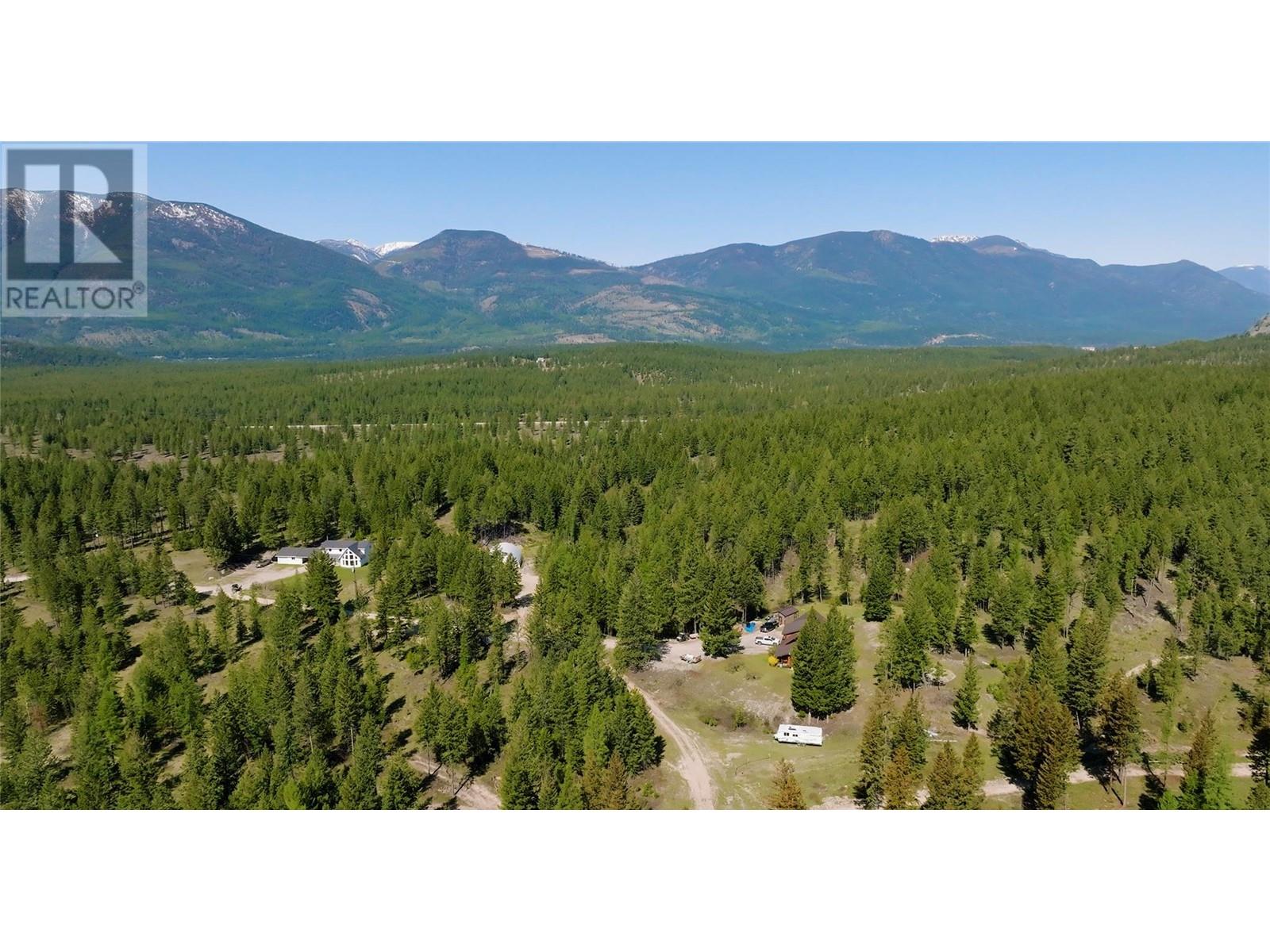 3200 Highway 93/95 Highway, Canal Flats, British Columbia  V0B 2E0 - Photo 19 - 10346321