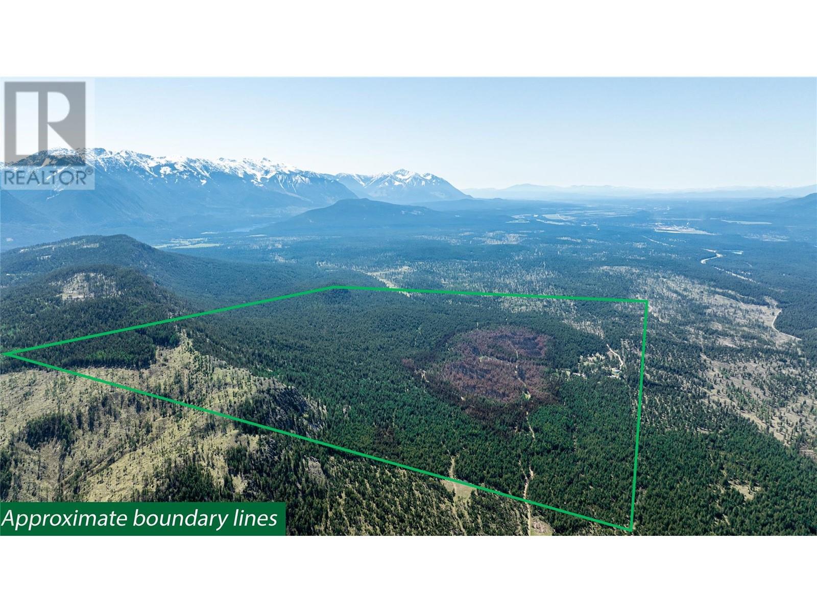 3200 Highway 93/95 Highway, Canal Flats, British Columbia  V0B 2E0 - Photo 2 - 10346321