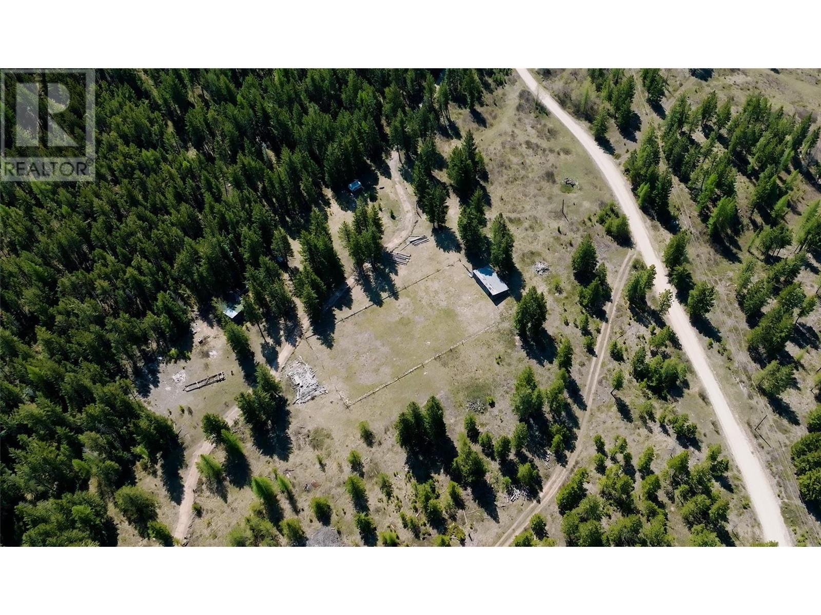 3200 Highway 93/95 Highway, Canal Flats, British Columbia  V0B 2E0 - Photo 22 - 10346321