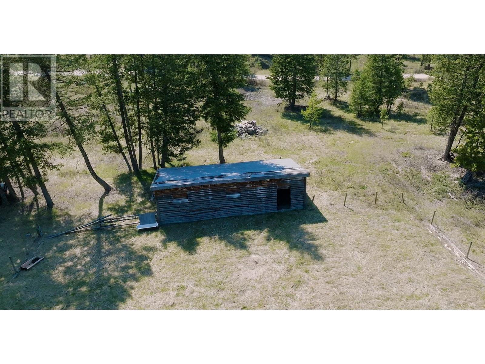 3200 Highway 93/95 Highway, Canal Flats, British Columbia  V0B 2E0 - Photo 23 - 10346321