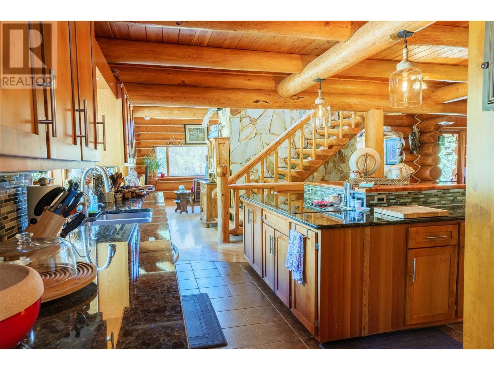 3200 Highway 93/95 Highway, Canal Flats, British Columbia  V0B 2E0 - Photo 29 - 10346321