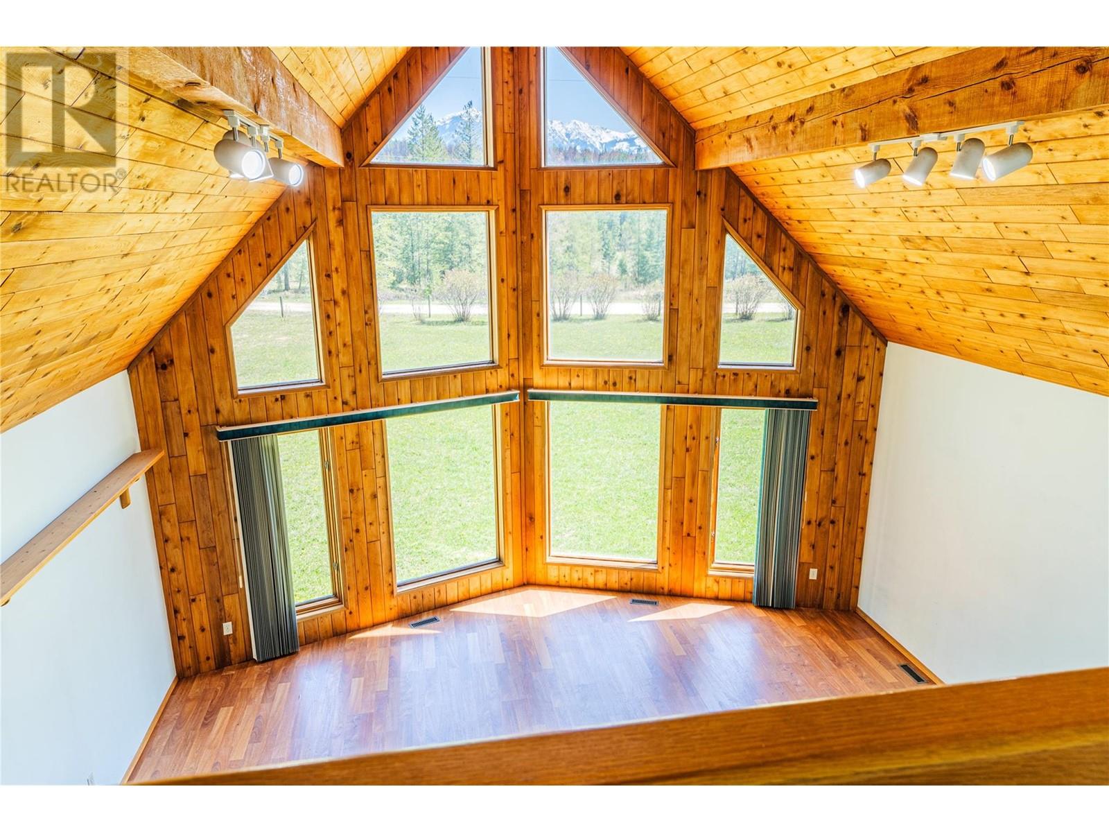 3200 Highway 93/95 Highway, Canal Flats, British Columbia  V0B 2E0 - Photo 46 - 10346321