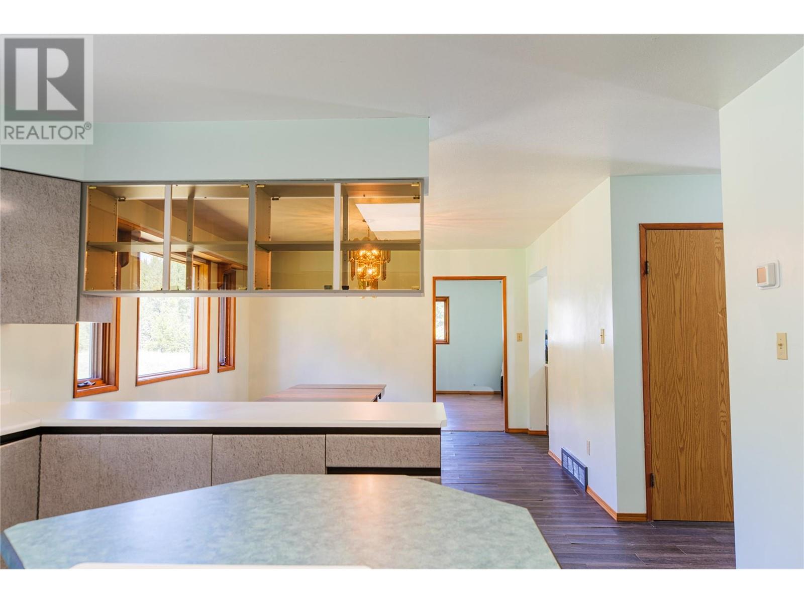 3200 Highway 93/95 Highway, Canal Flats, British Columbia  V0B 2E0 - Photo 47 - 10346321