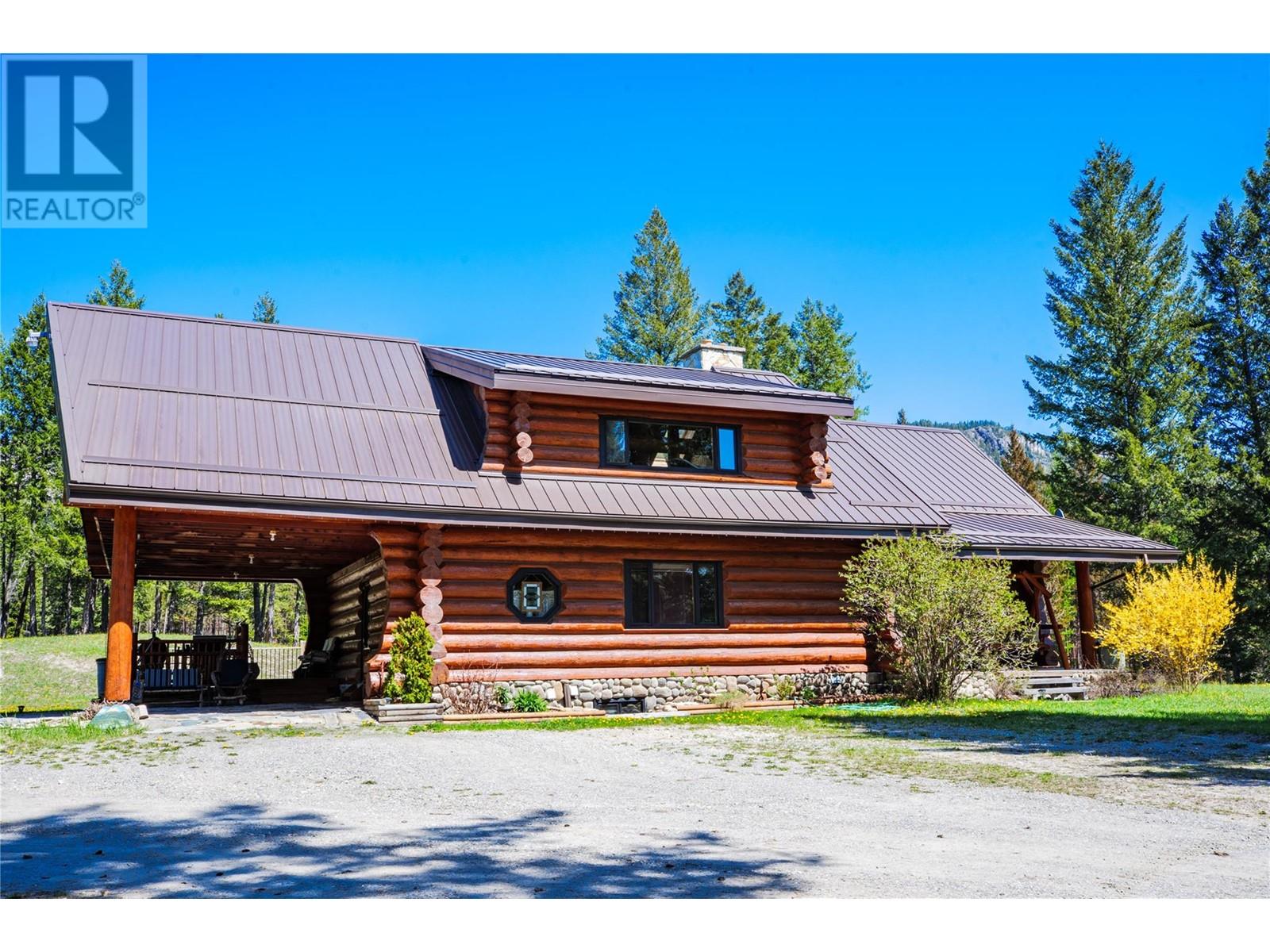 3200 Highway 93/95 Highway, Canal Flats, British Columbia  V0B 2E0 - Photo 6 - 10346321