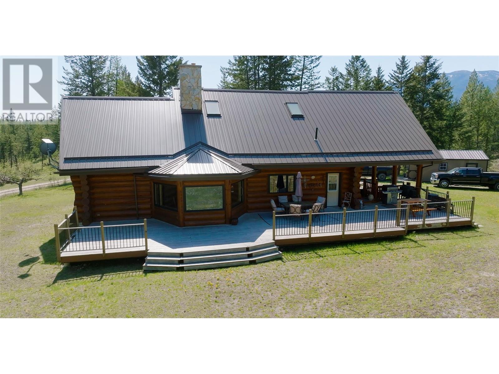 3200 Highway 93/95 Highway, Canal Flats, British Columbia  V0B 2E0 - Photo 8 - 10346321