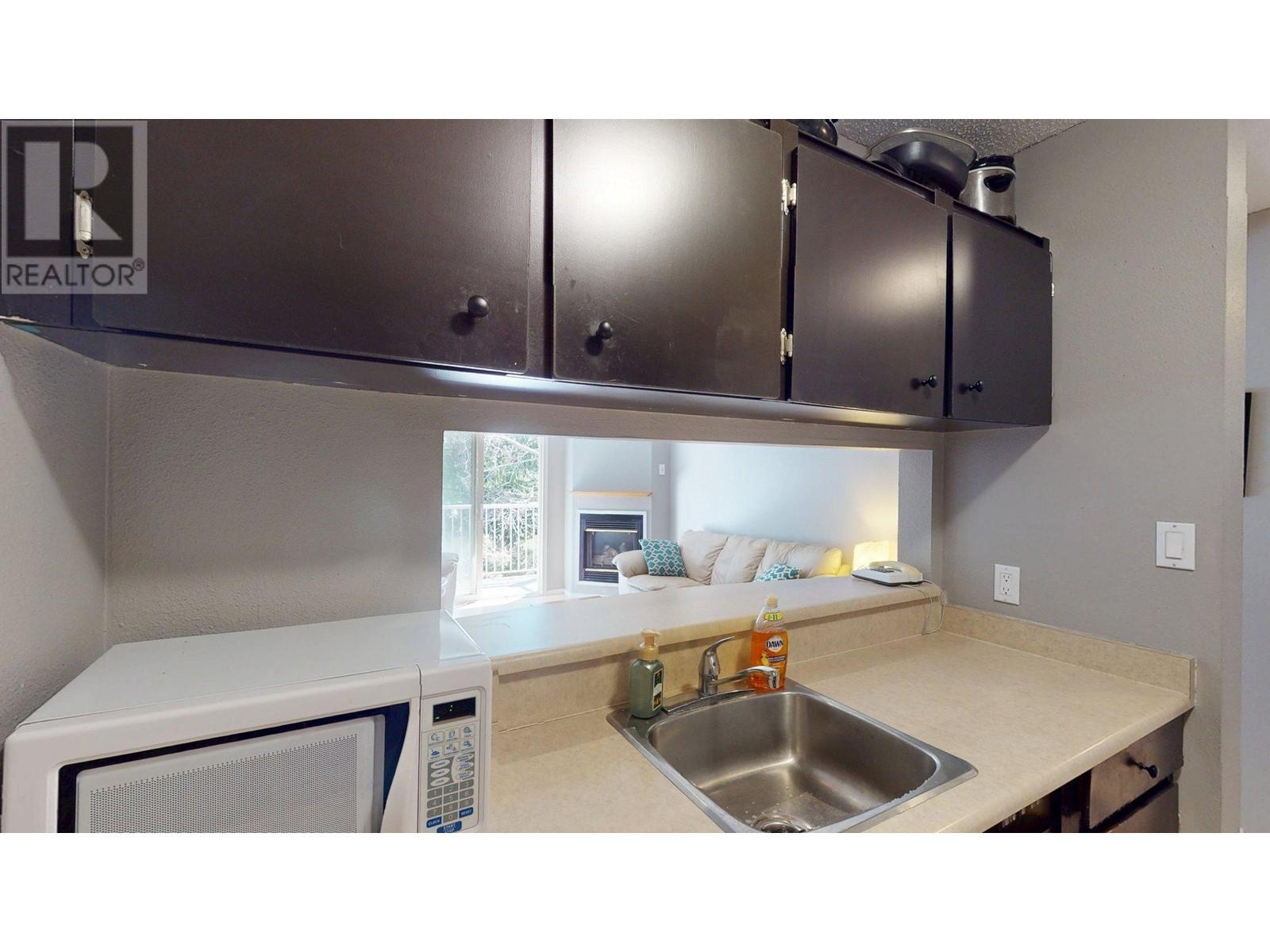 1802 Alpine Drive Unit# 308c, Elkford, British Columbia  V0B 1H0 - Photo 5 - 10346731