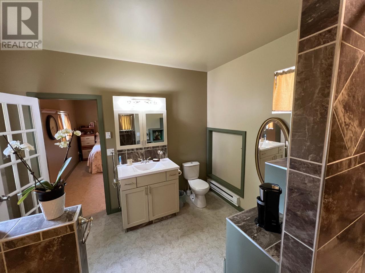 1121 Erickson Road, Creston, British Columbia  V0B 1G1 - Photo 20 - 10345976