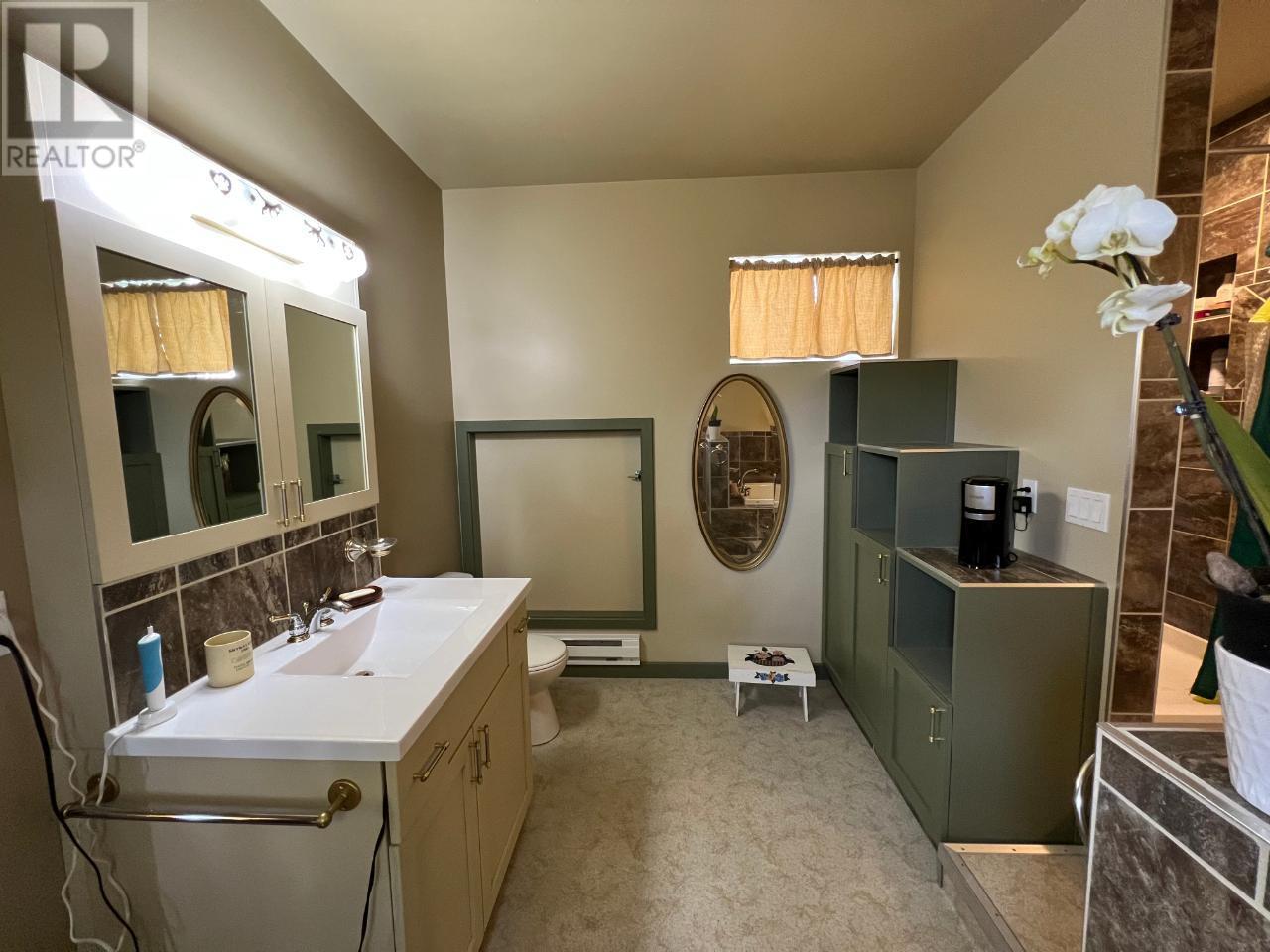 1121 Erickson Road, Creston, British Columbia  V0B 1G1 - Photo 21 - 10345976