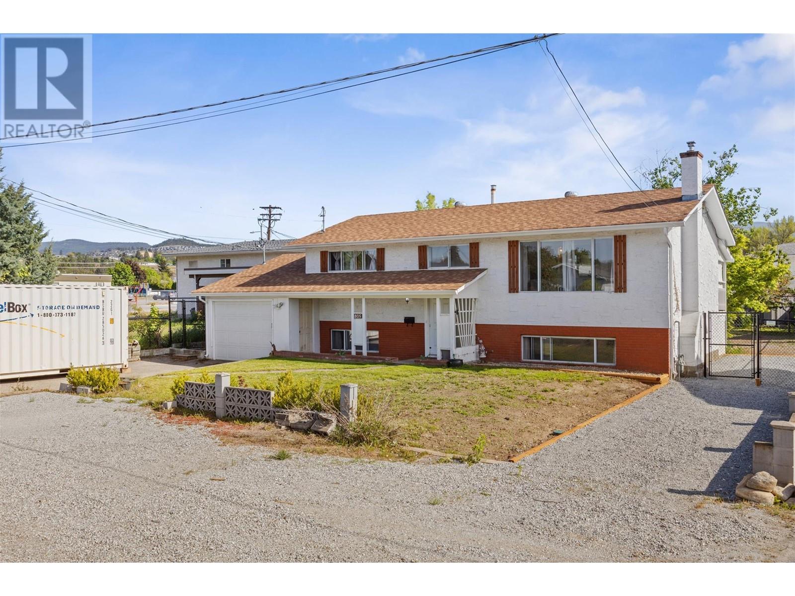 805 Brian Road, Kelowna, British Columbia  V1X 1H5 - Photo 2 - 10346312