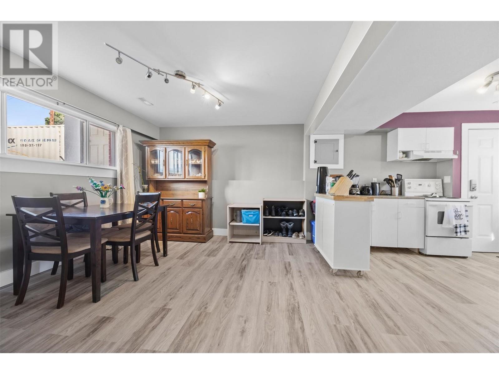 805 Brian Road, Kelowna, British Columbia  V1X 1H5 - Photo 24 - 10346312