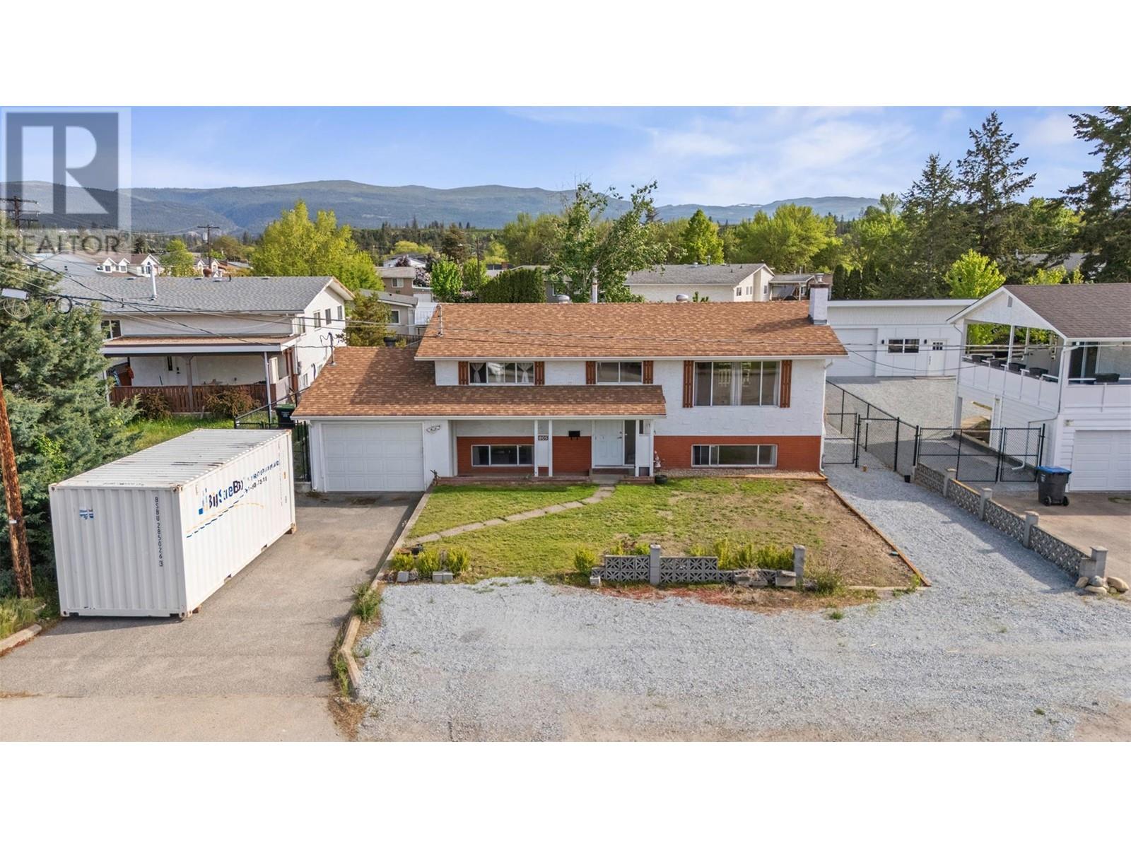 805 Brian Road, Kelowna, British Columbia  V1X 1H5 - Photo 3 - 10346312