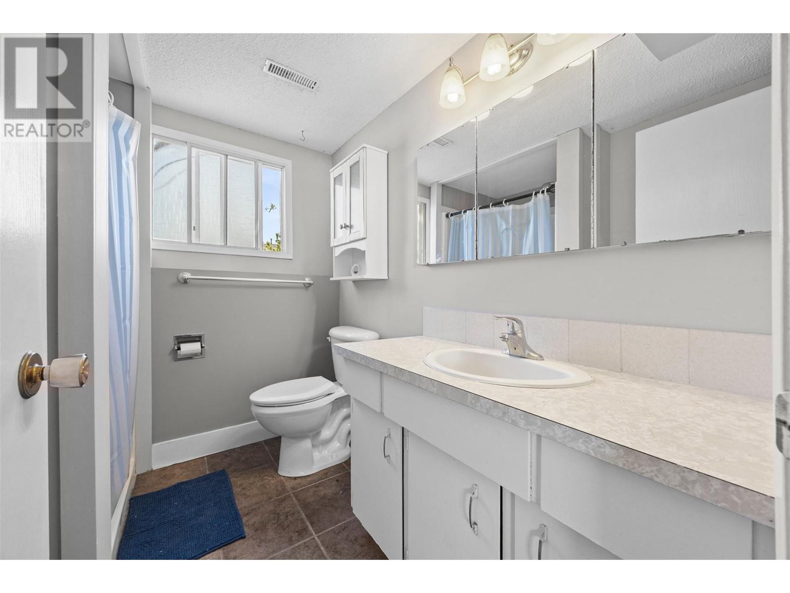 805 Brian Road, Kelowna, British Columbia  V1X 1H5 - Photo 32 - 10346312