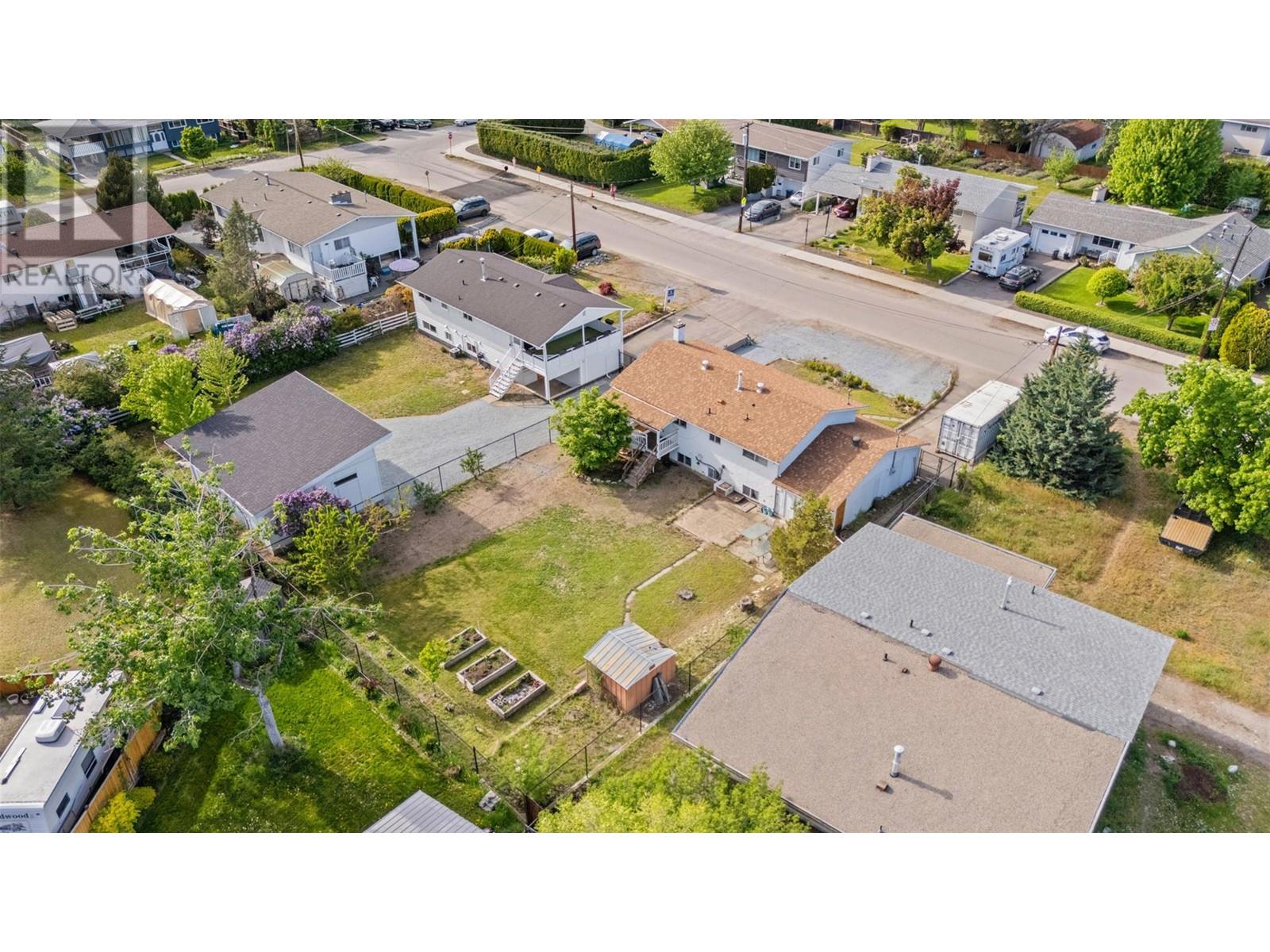 805 Brian Road, Kelowna, British Columbia  V1X 1H5 - Photo 37 - 10346312