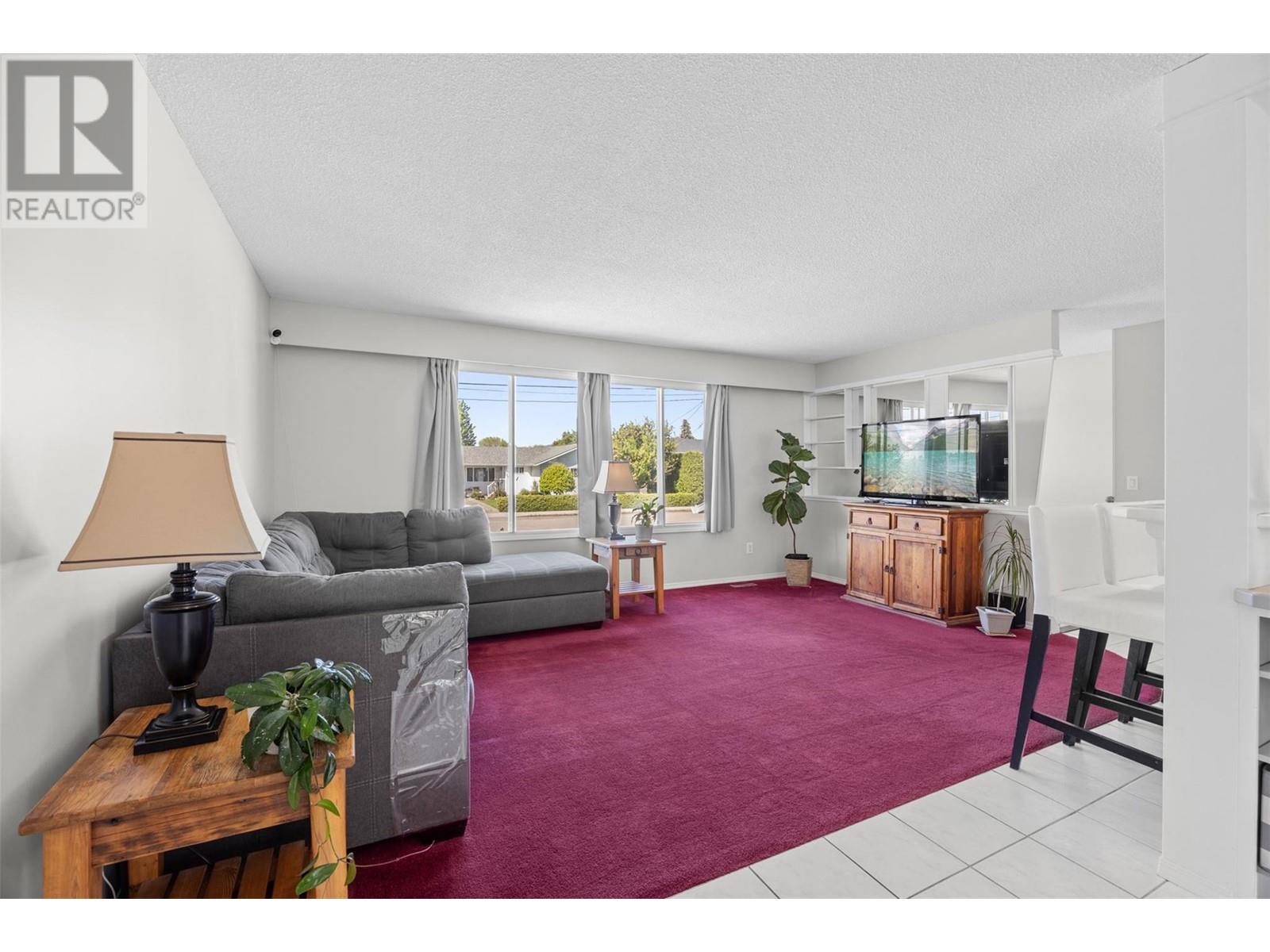 805 Brian Road, Kelowna, British Columbia  V1X 1H5 - Photo 7 - 10346312