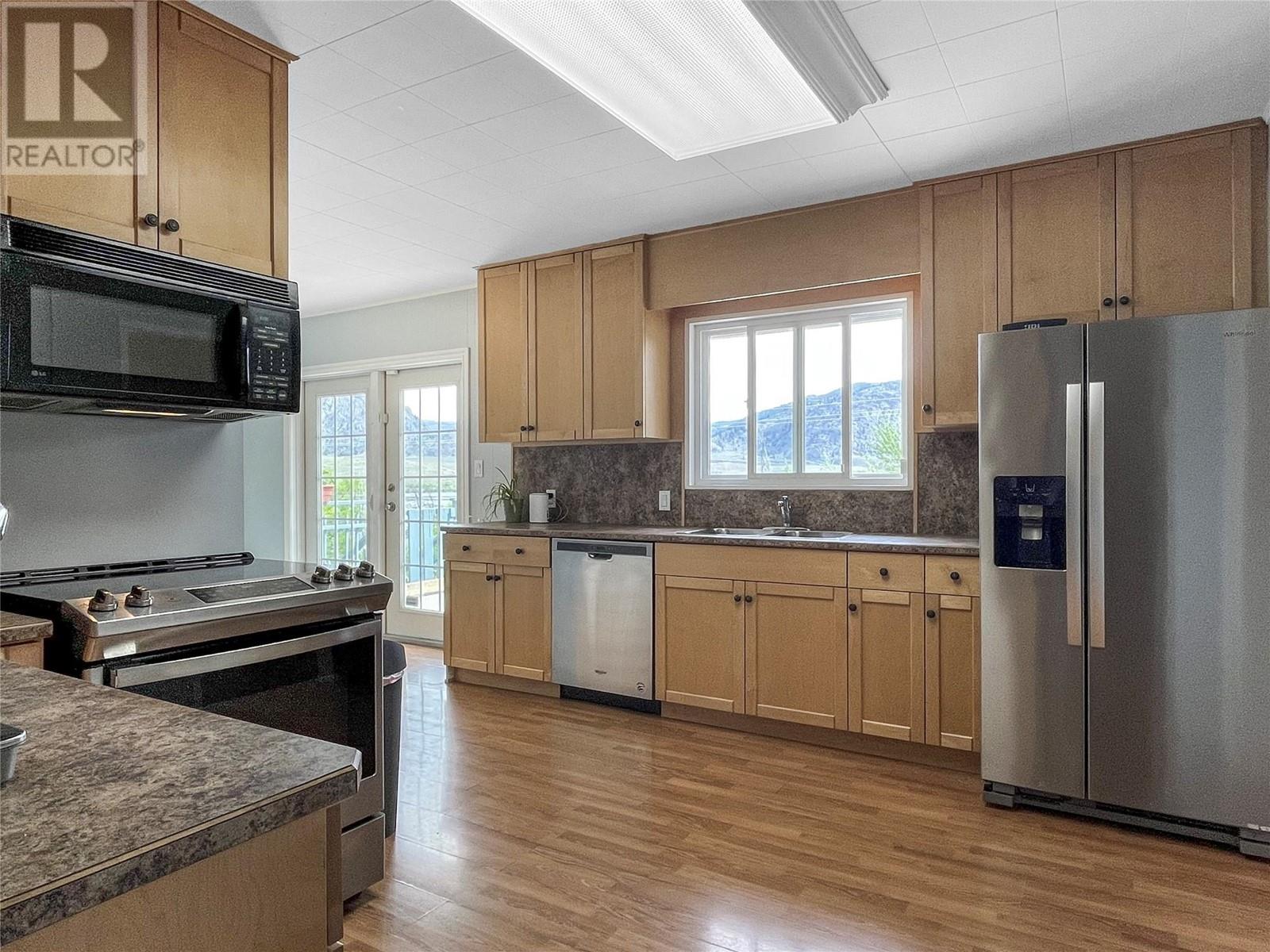 18606 Highway 97, Osoyoos, British Columbia  V0H 1V2 - Photo 4 - 10347042