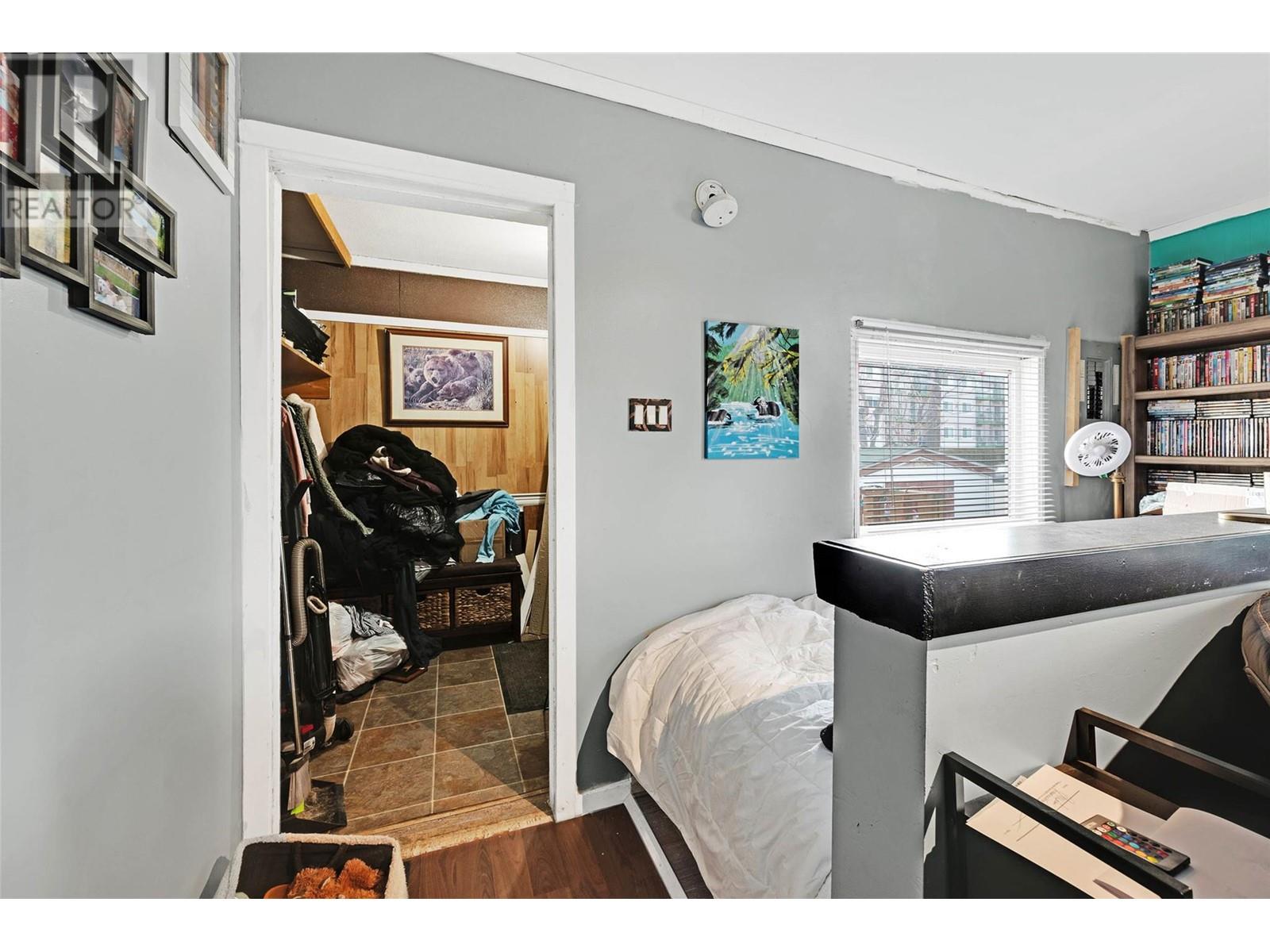 908 Westminster Avenue, Kamloops, British Columbia  V2B 1P1 - Photo 7 - 10346992