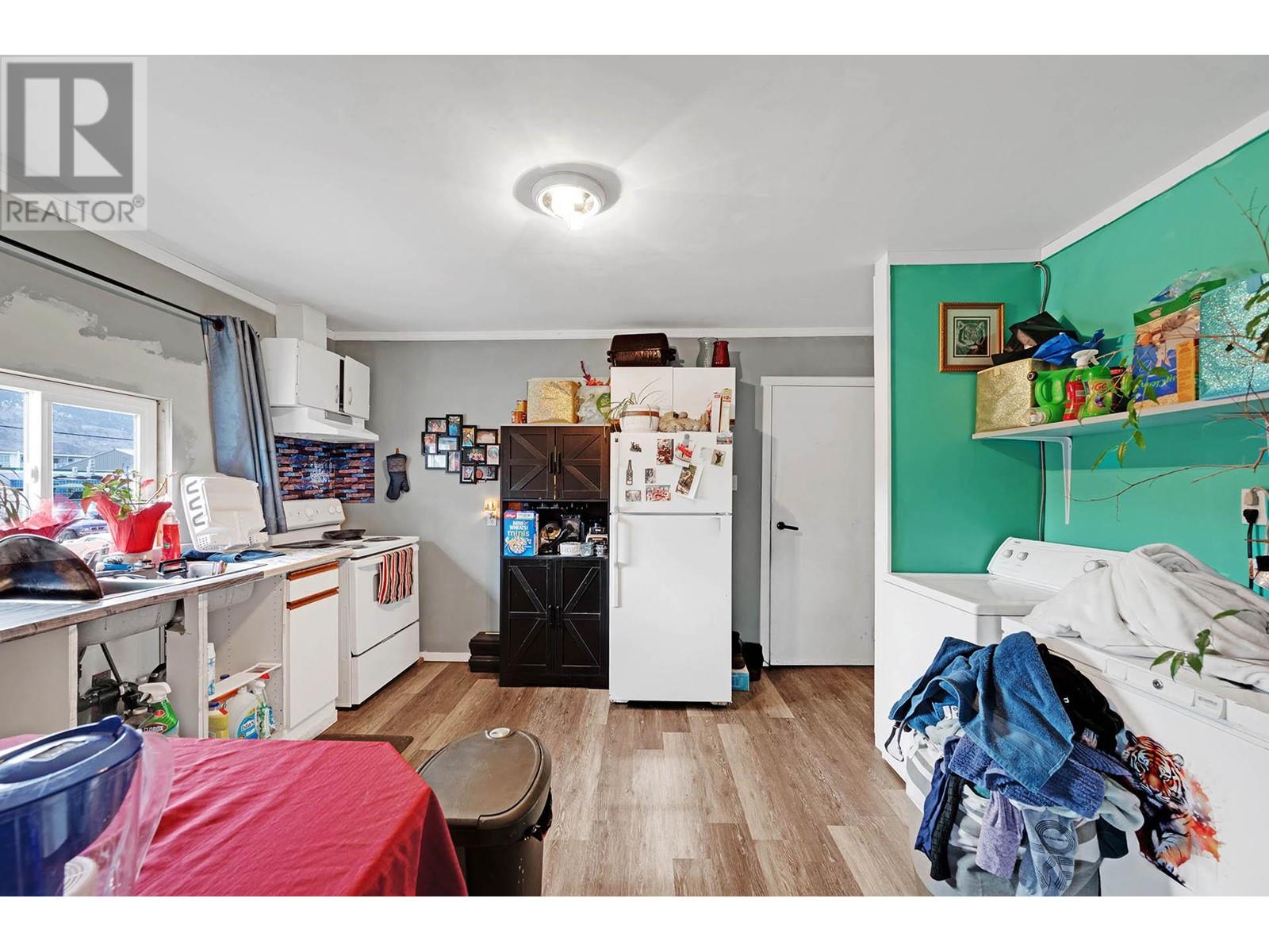908 Westminster Avenue, Kamloops, British Columbia  V2B 1P1 - Photo 8 - 10346992
