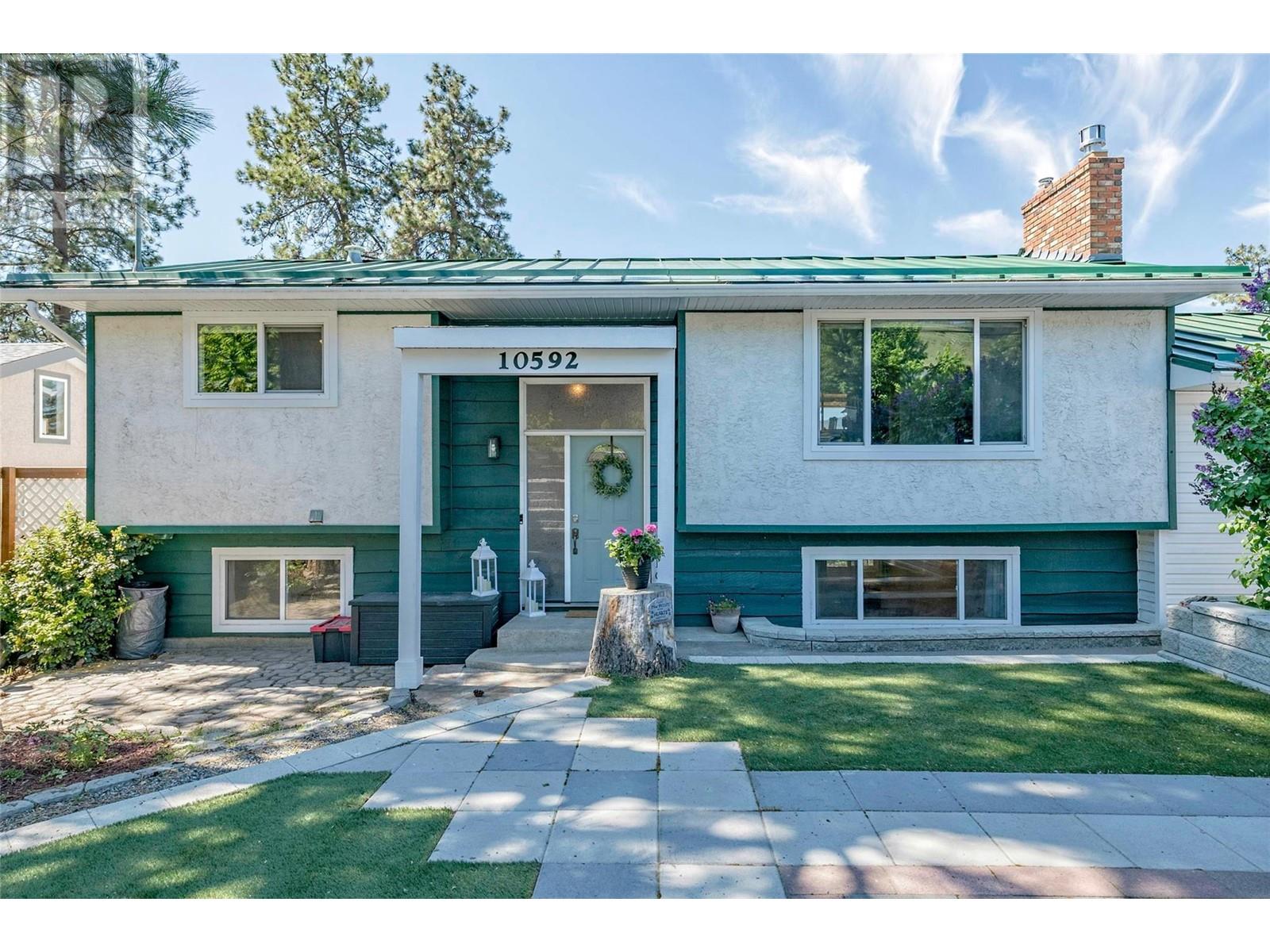 10592 Sherman Drive, Lake Country, British Columbia  V4V 1W2 - Photo 1 - 10346761