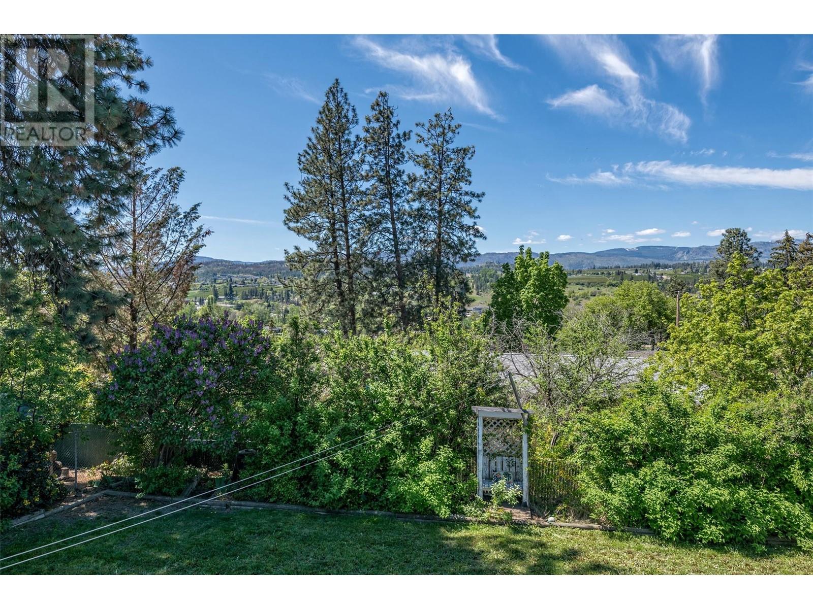 10592 Sherman Drive, Lake Country, British Columbia  V4V 1W2 - Photo 38 - 10346761