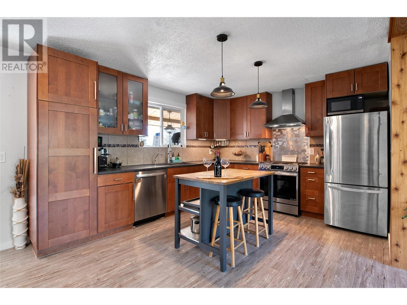 10592 Sherman Drive, Lake Country, British Columbia  V4V 1W2 - Photo 6 - 10346761