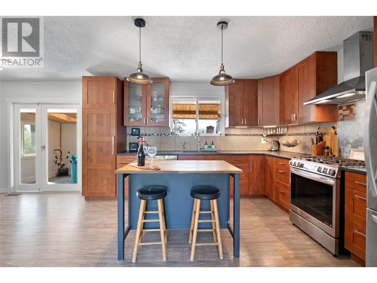10592 Sherman Drive, Lake Country, British Columbia  V4V 1W2 - Photo 8 - 10346761