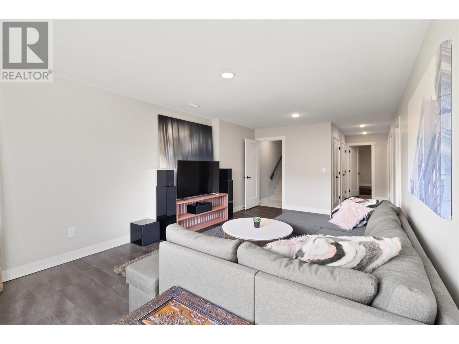 2045 Stagecoach Drive Unit# 106, Kamloops, British Columbia  V2B 0H8 - Photo 25 - 10347025