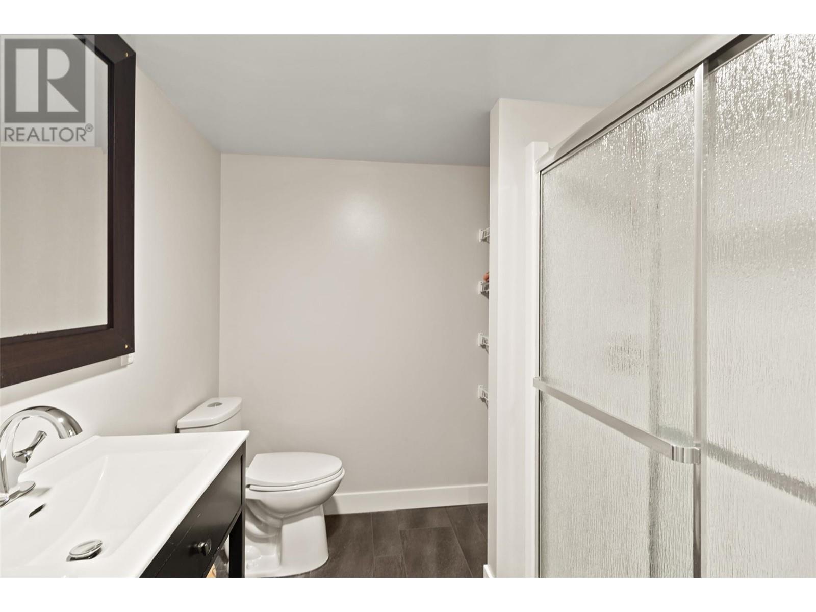 2045 Stagecoach Drive Unit# 106, Kamloops, British Columbia  V2B 0H8 - Photo 34 - 10347025