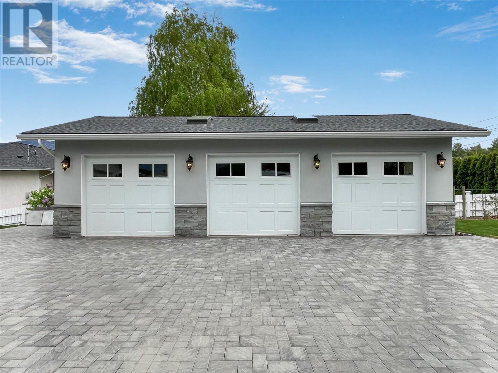 18205 87th Street, Osoyoos, British Columbia  V0H 1V0 - Photo 18 - 10347056