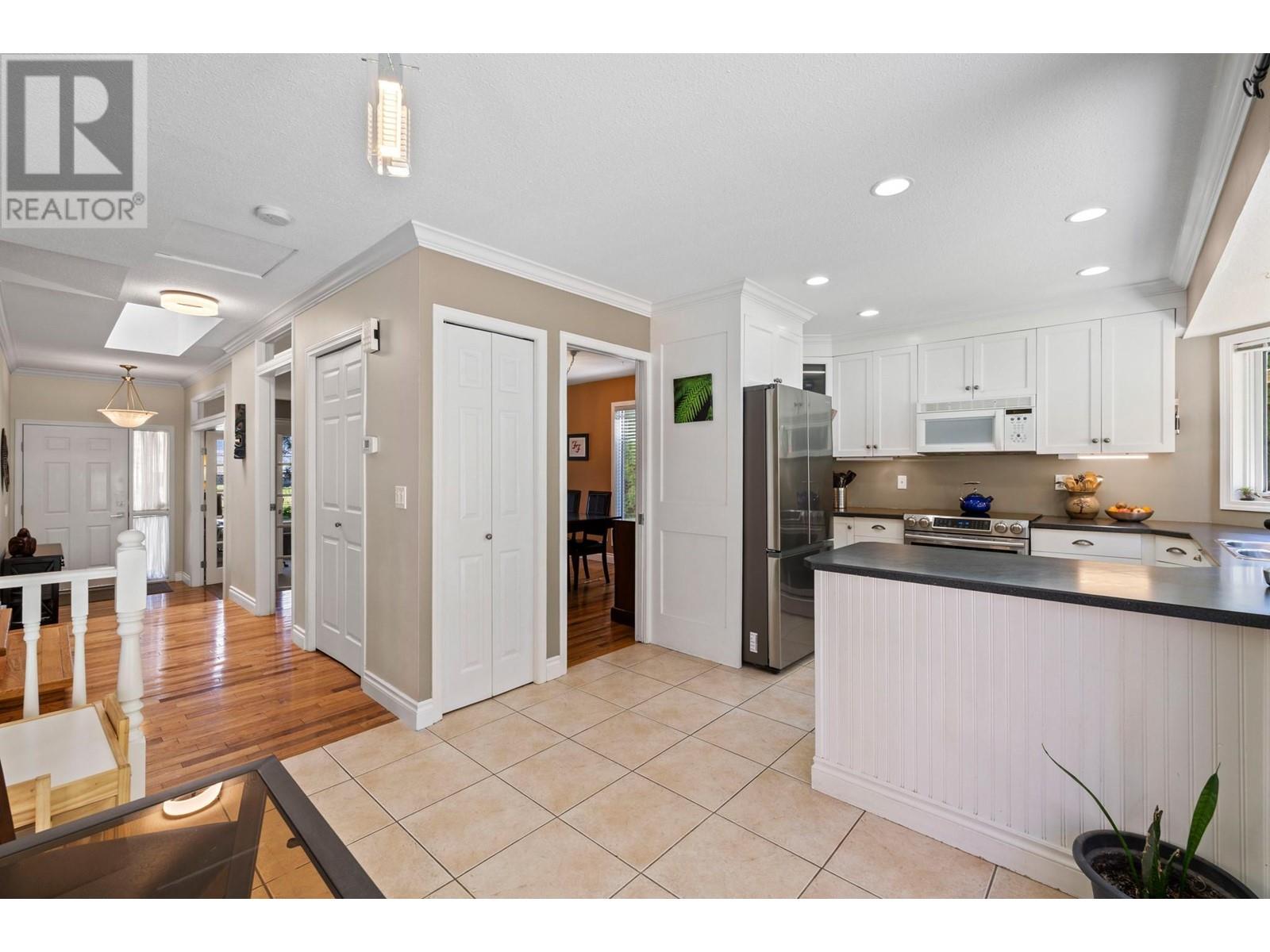 710 Cassiar Road, Kelowna, British Columbia  V1V 1M6 - Photo 11 - 10346851