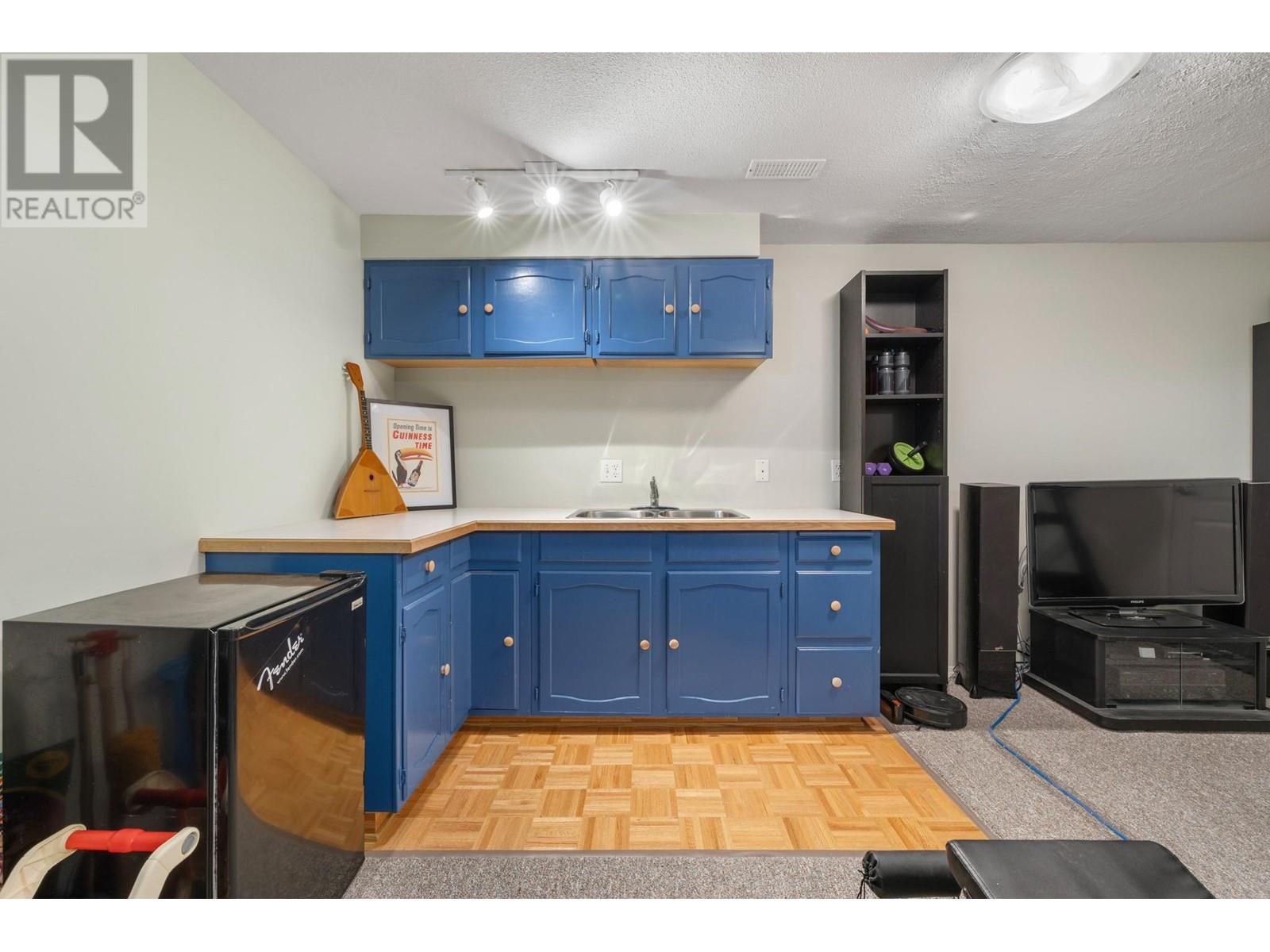710 Cassiar Road, Kelowna, British Columbia  V1V 1M6 - Photo 35 - 10346851