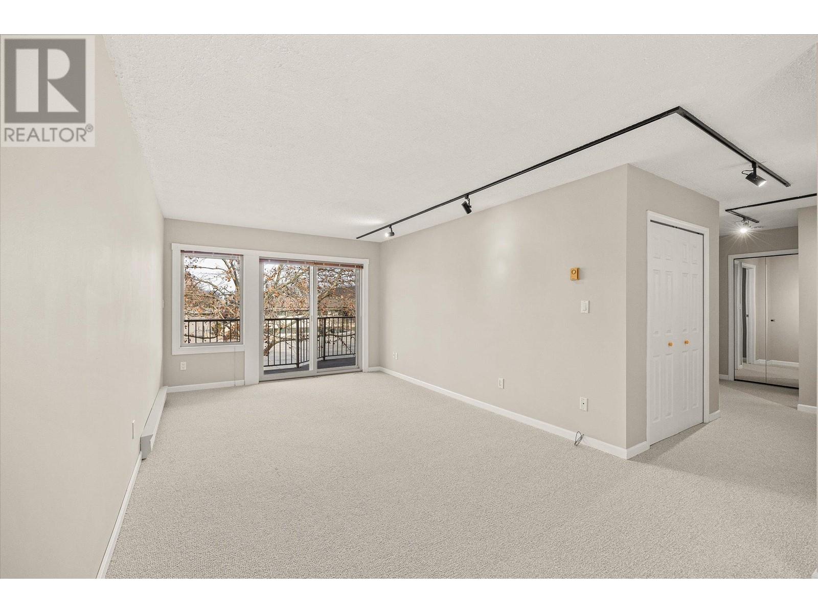 200 Gerstmar Road Unit# 10, Kelowna, British Columbia  V1X 4A7 - Photo 9 - 10347022