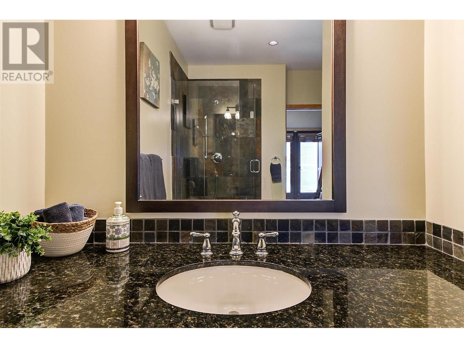 7172 Brent Road, Peachland, British Columbia  V0H 1X9 - Photo 28 - 10346903