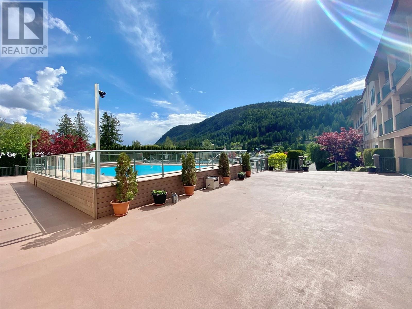 1002 Riverside Avenue Unit# 313, Sicamous, British Columbia  V0E 2V1 - Photo 6 - 10346775