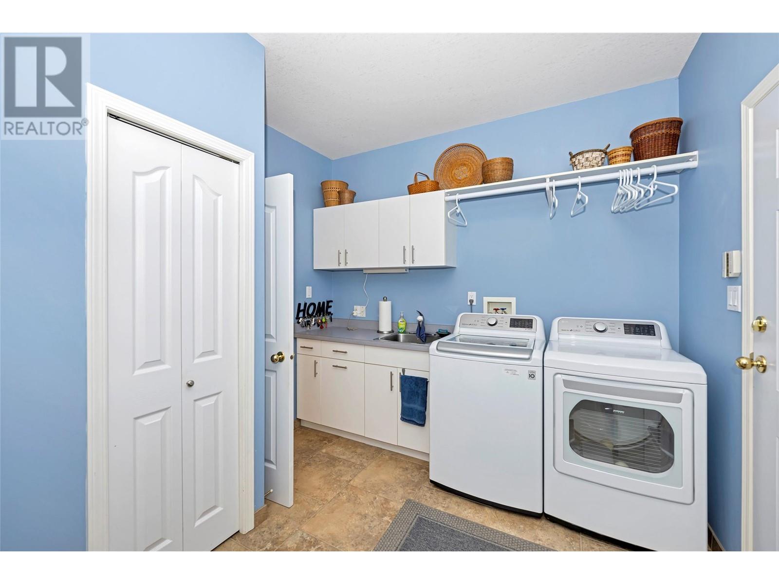 11424 Palfrey Drive East, Coldstream, British Columbia  V1B 2B1 - Photo 23 - 10346947