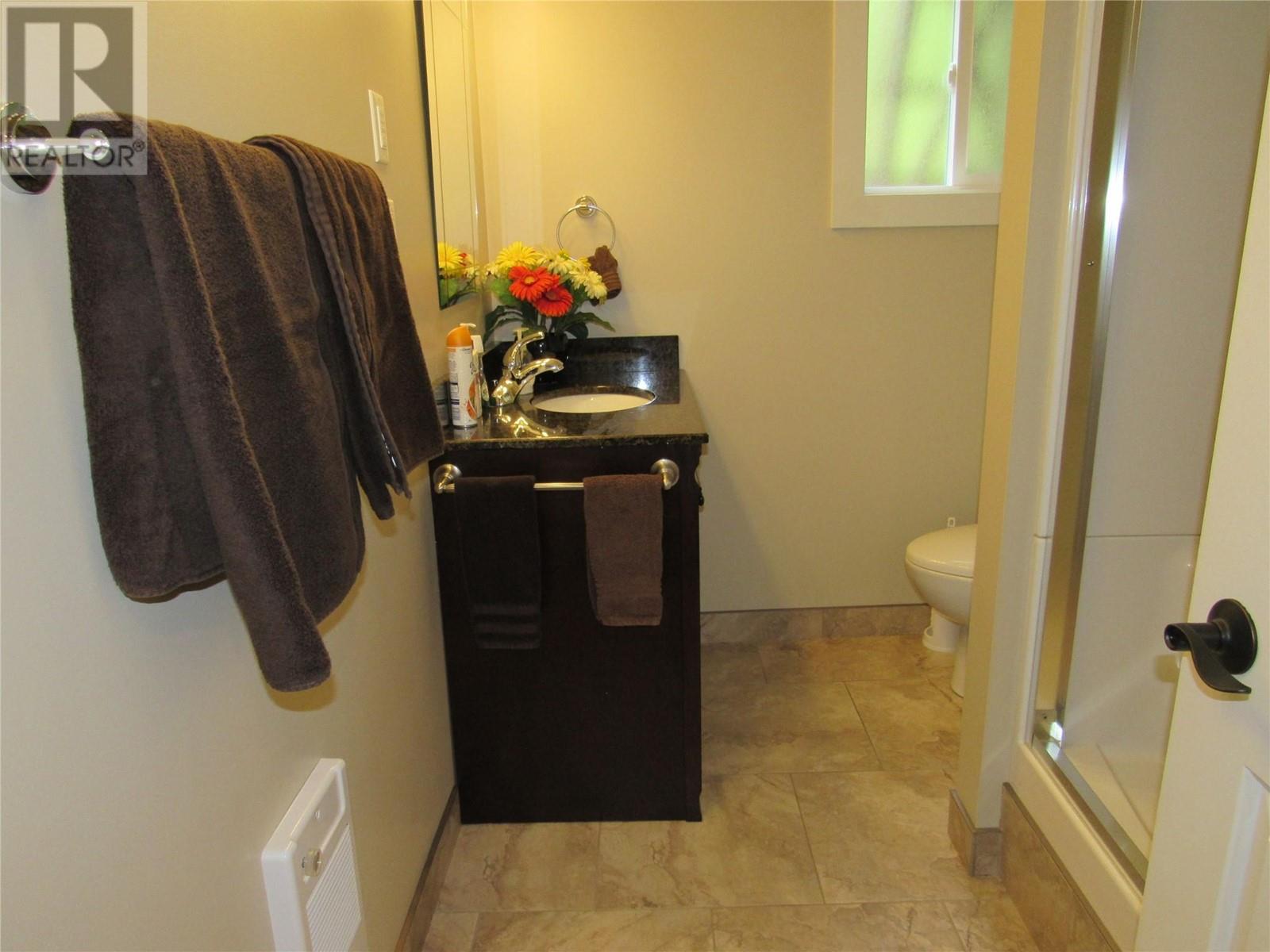 1389 Lookout Road, Castlegar, British Columbia  V1N 4M9 - Photo 20 - 10346880