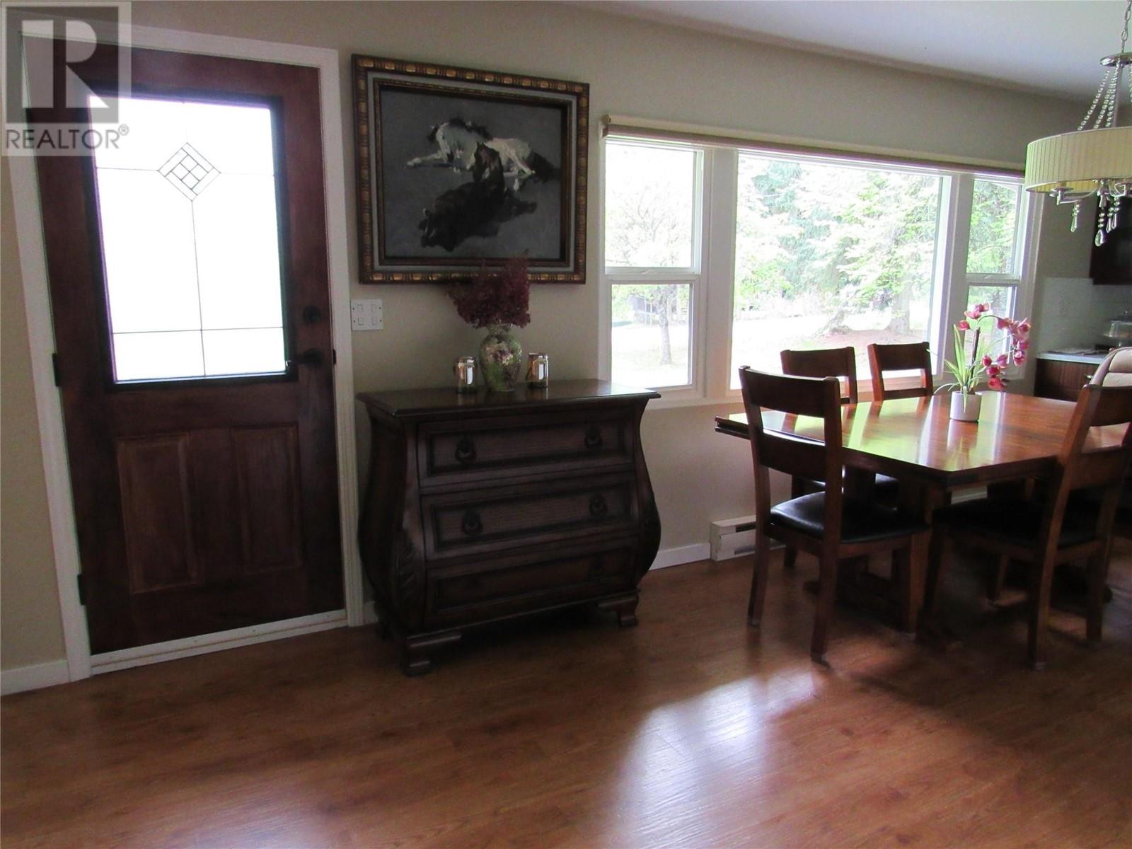 1389 Lookout Road, Castlegar, British Columbia  V1N 4M9 - Photo 5 - 10346880
