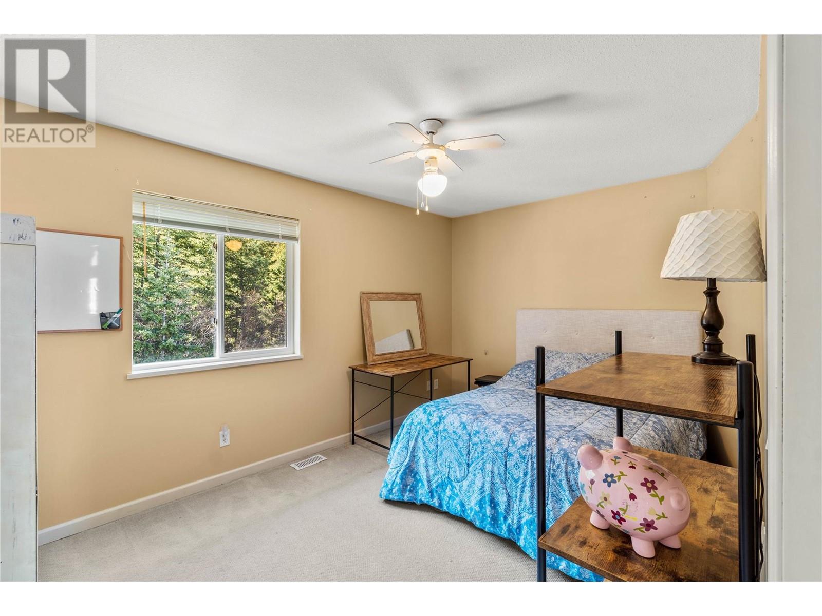 4942 Woodland Court, Kamloops, British Columbia  V2C 6V5 - Photo 15 - 10346999