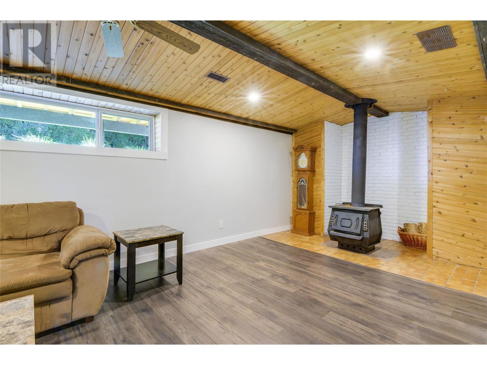 10580 Teresa Road, Lake Country, British Columbia  V4V 1V1 - Photo 30 - 10346827