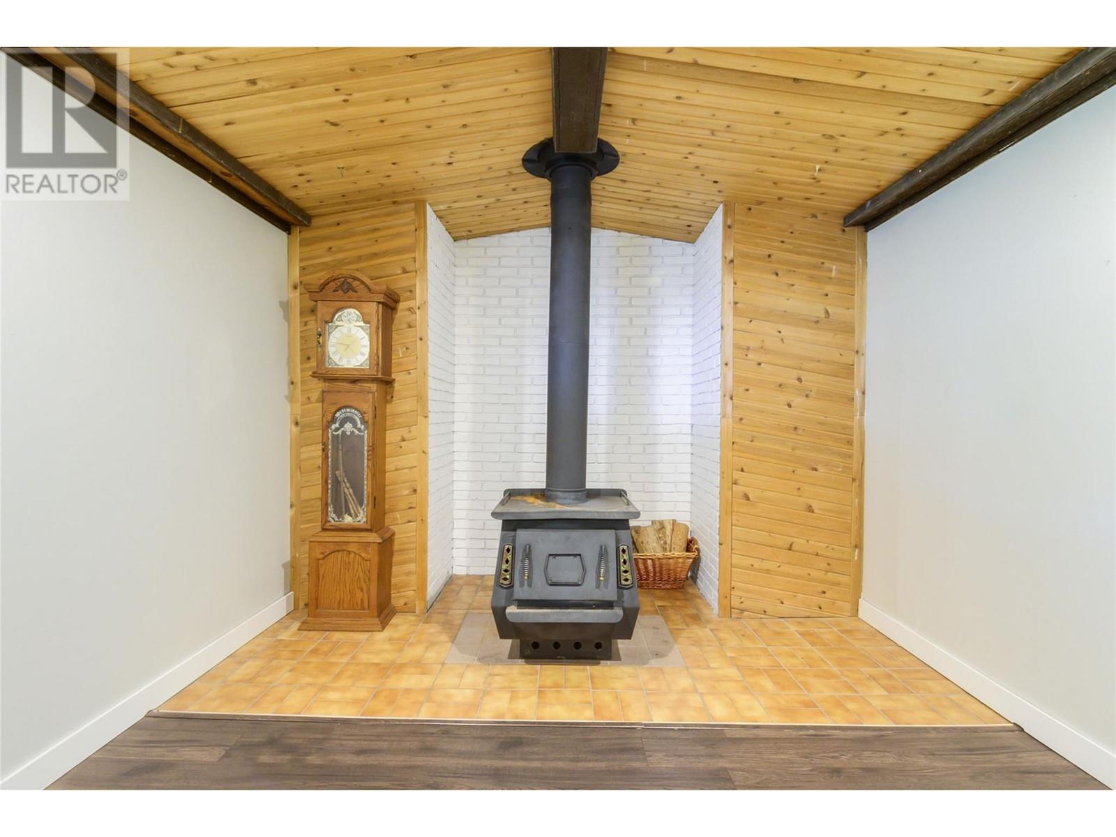 10580 Teresa Road, Lake Country, British Columbia  V4V 1V1 - Photo 31 - 10346827