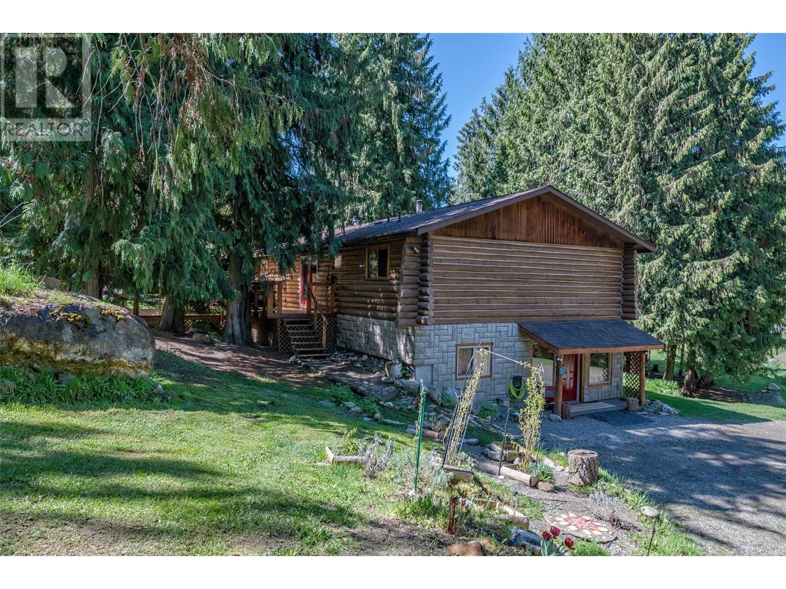 1860 Highway 6, Lumby, British Columbia  V0E 2G1 - Photo 48 - 10346430