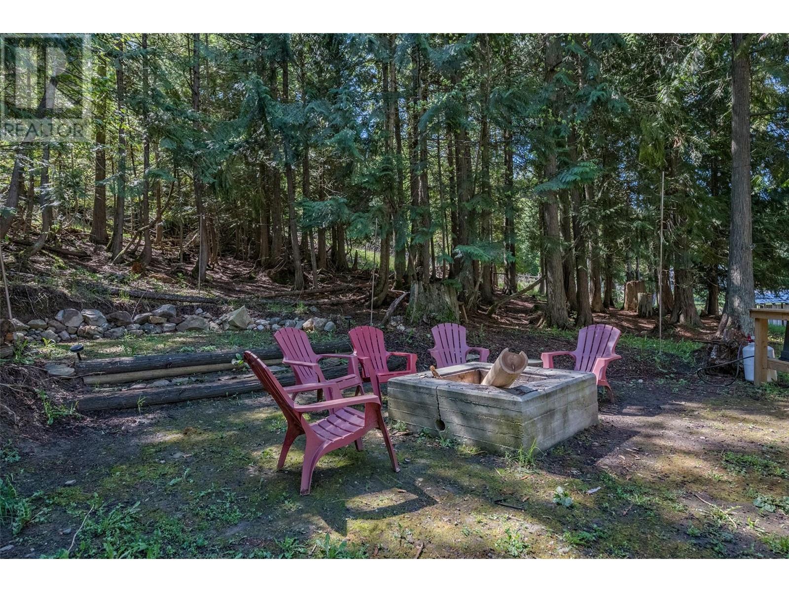 1860 Highway 6, Lumby, British Columbia  V0E 2G1 - Photo 49 - 10346430