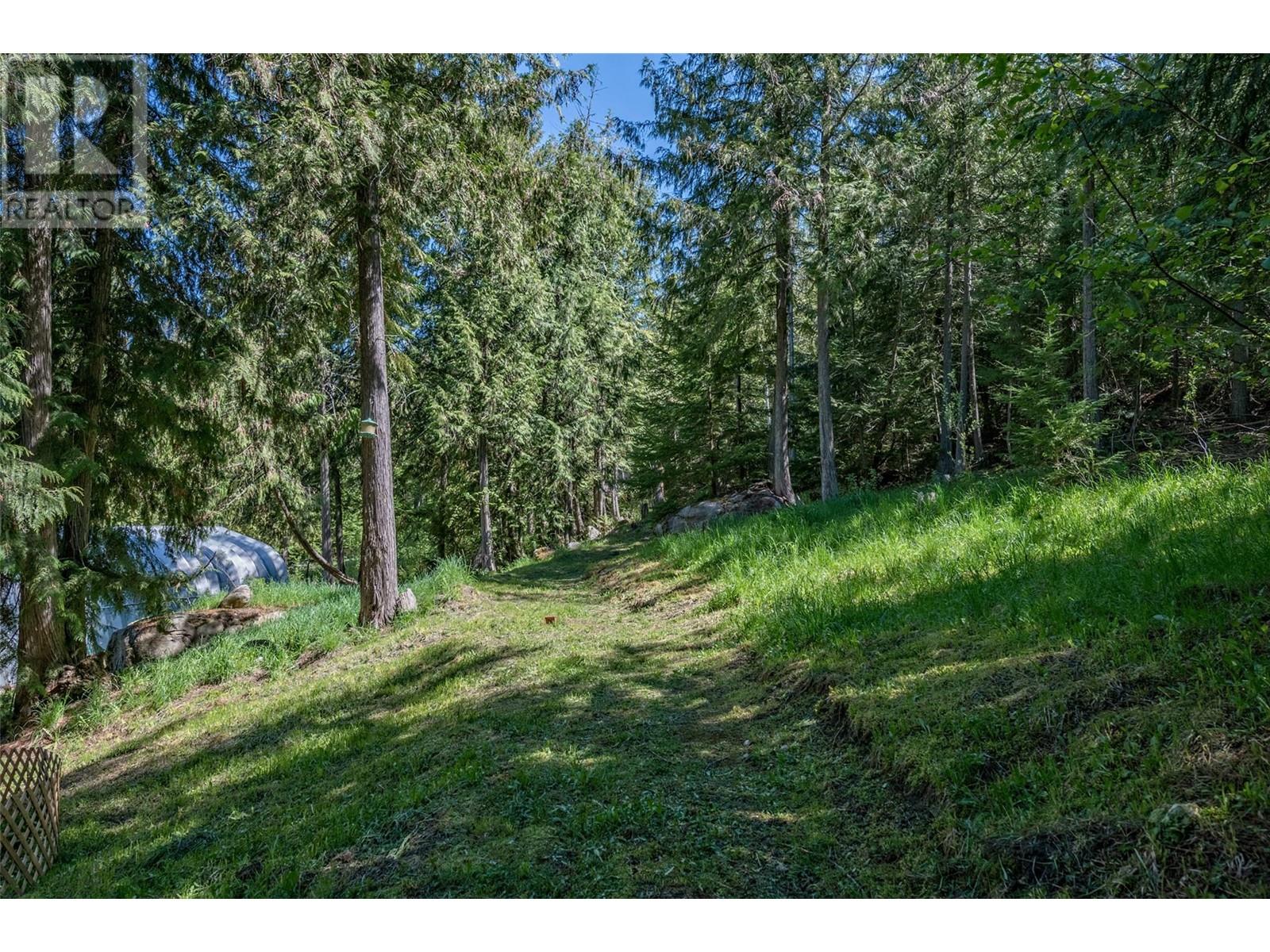 1860 Highway 6, Lumby, British Columbia  V0E 2G1 - Photo 51 - 10346430
