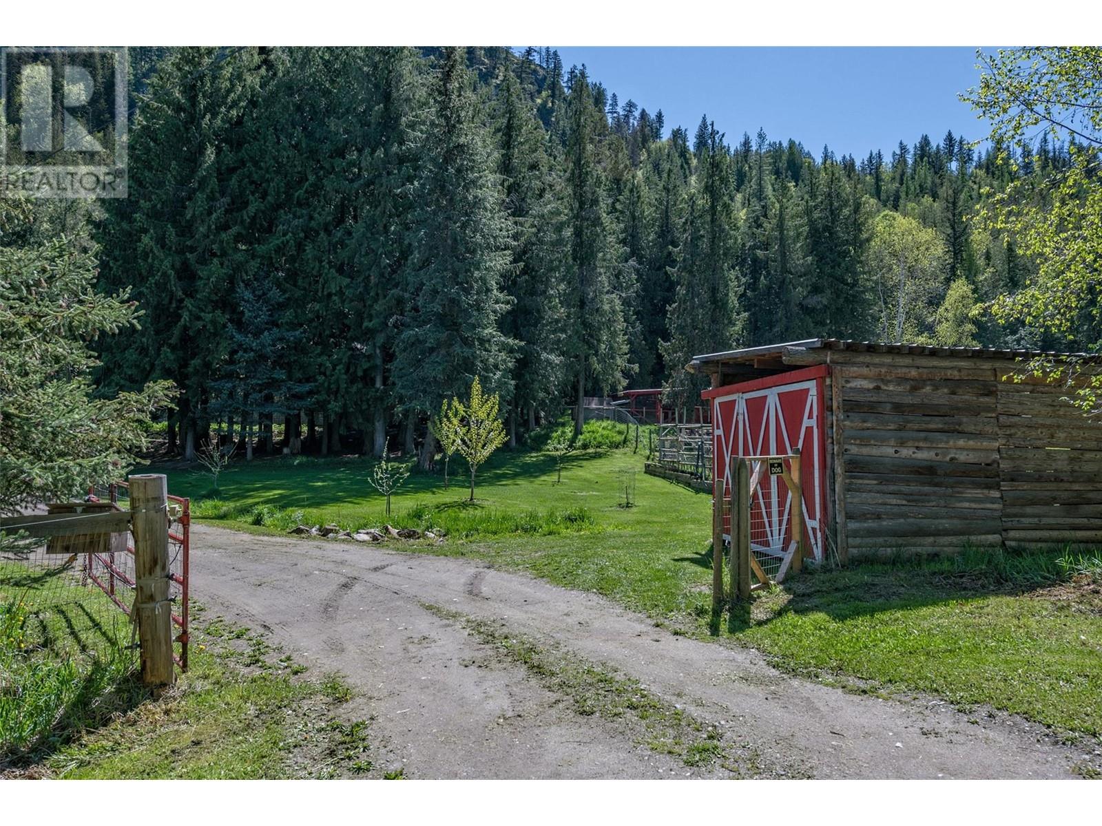 1860 Highway 6, Lumby, British Columbia  V0E 2G1 - Photo 54 - 10346430