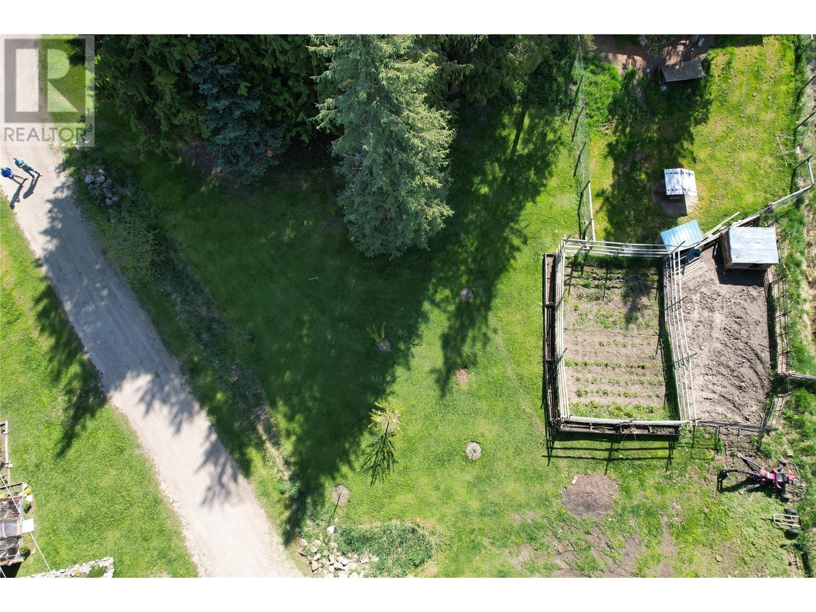 1860 Highway 6, Lumby, British Columbia  V0E 2G1 - Photo 58 - 10346430